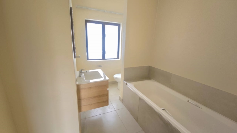 To Let 3 Bedroom Property for Rent in Landsmeer Residential Estate North West